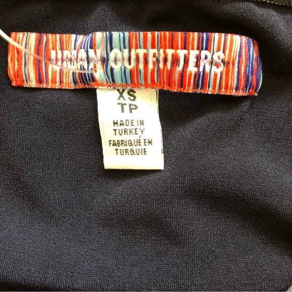 Ruched galaxy print mini skirt by Urban Outfitters - Picture 6 of 9